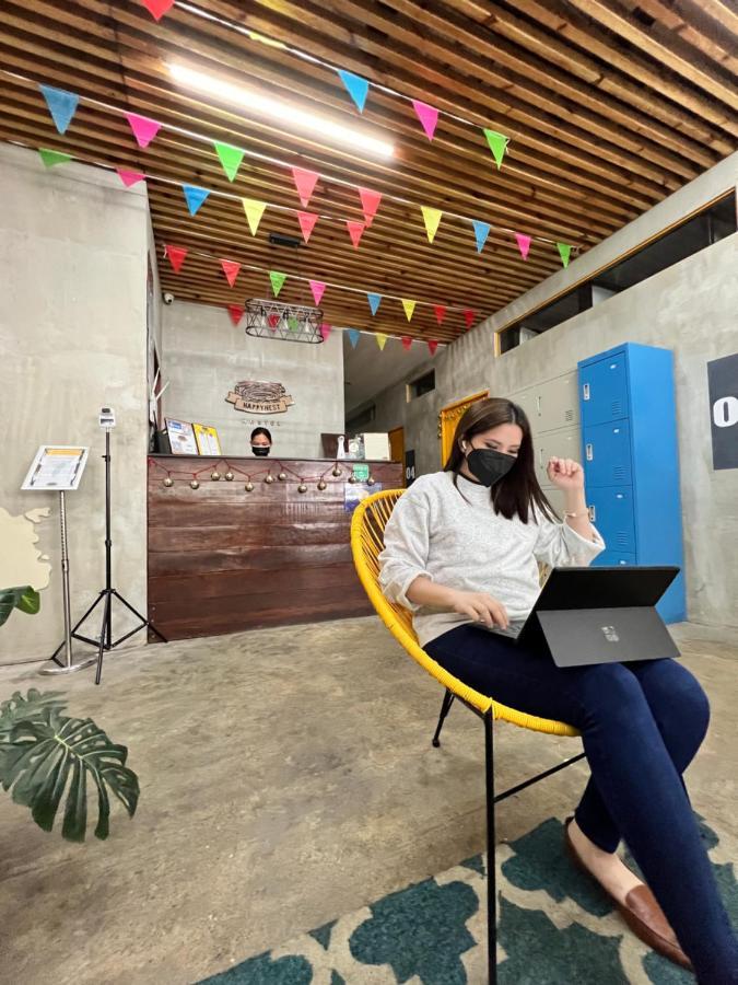 Happynest Hostel Cebu Exterior photo