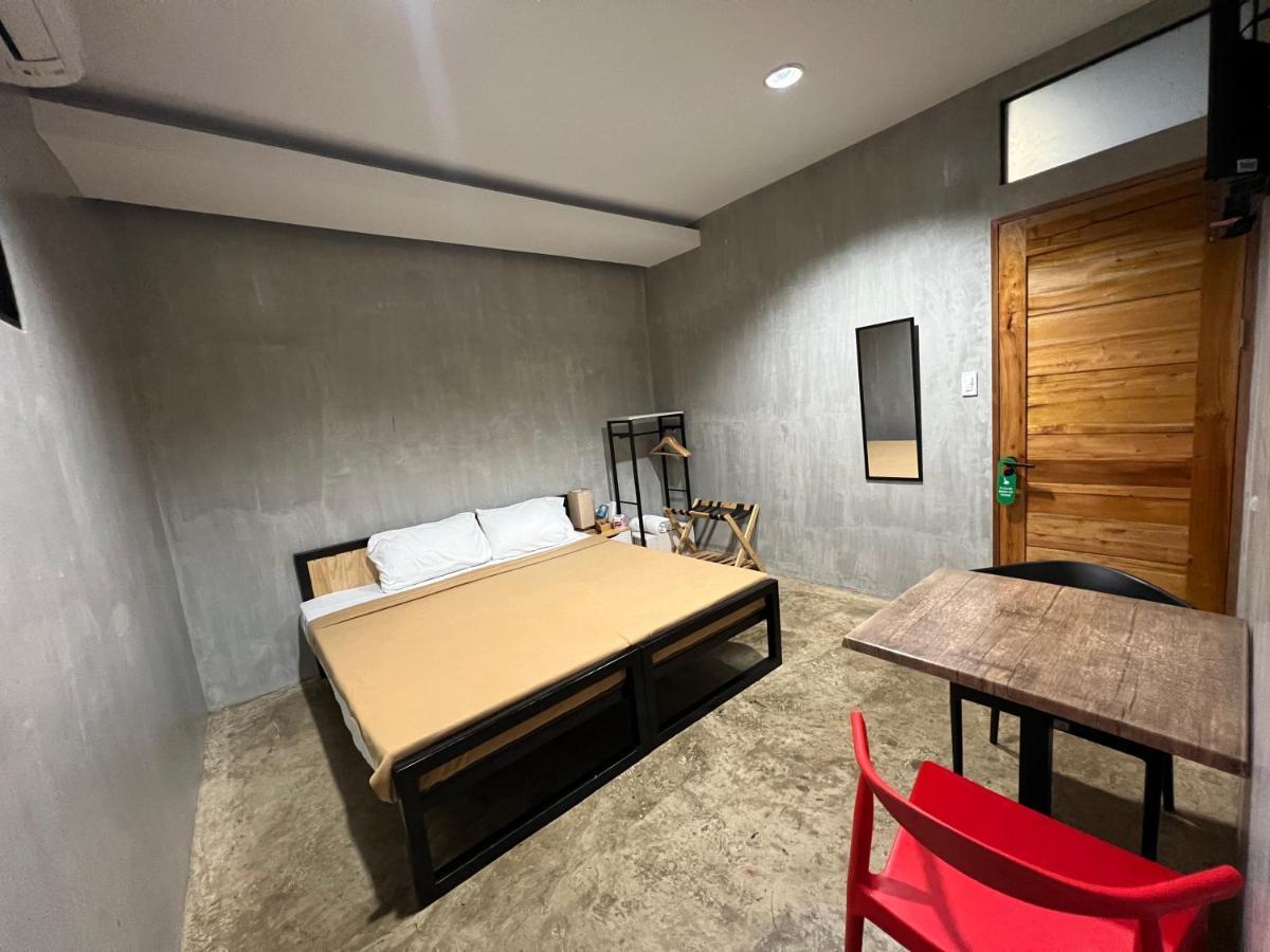 Happynest Hostel Cebu Exterior photo